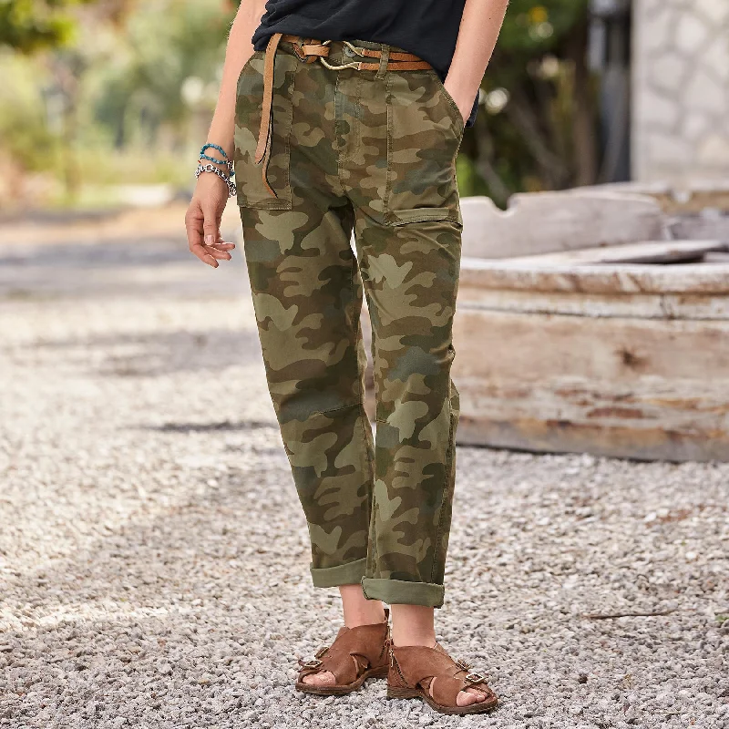 Ariel Camo Pants, Petite Casual Skinny Fit Pants