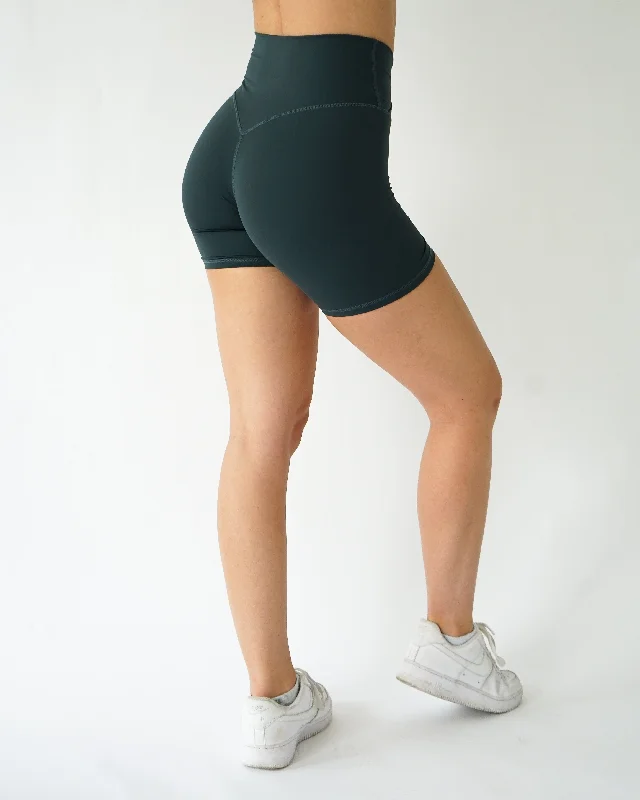 IMPACT V-WAIST BIKER SHORTS 6”- Emerald