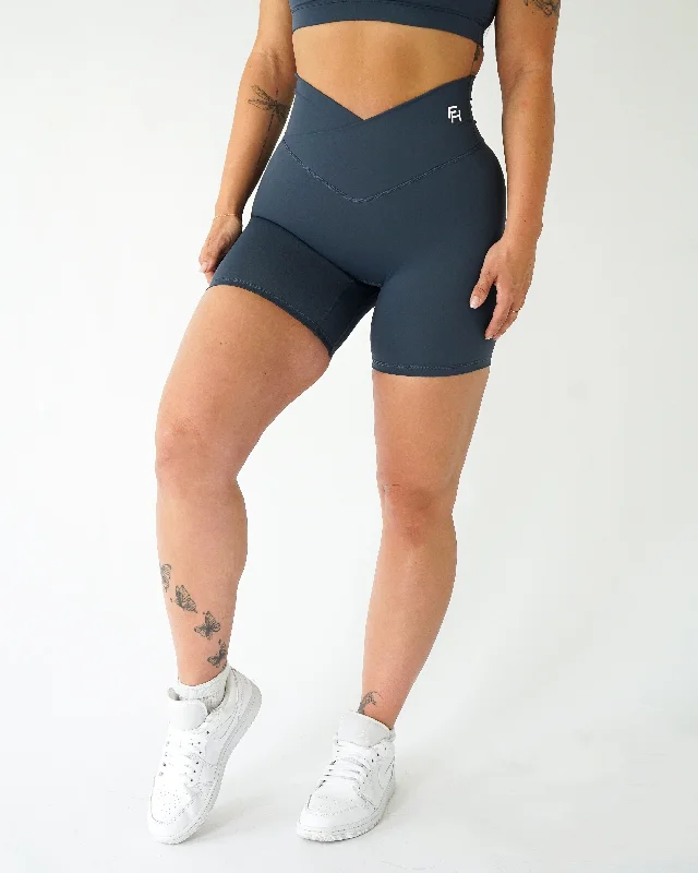 IMPACT V-WAIST BIKER SHORTS 6” - Stone